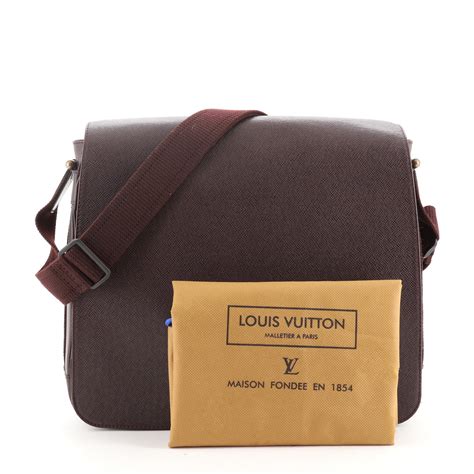 louis vuitton viktor|louis vuitton lv.